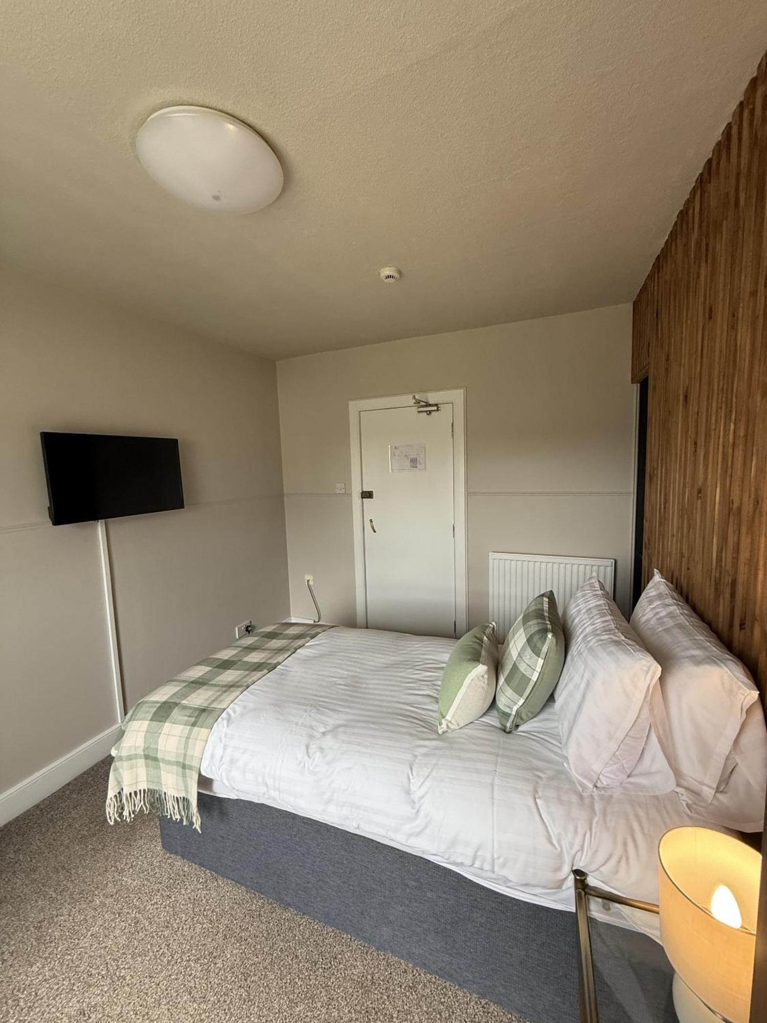 The Glendevon Hotel Auchterarder Room photo
